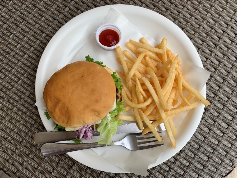 絶品!!!オススメの「チーズバーガー」♪